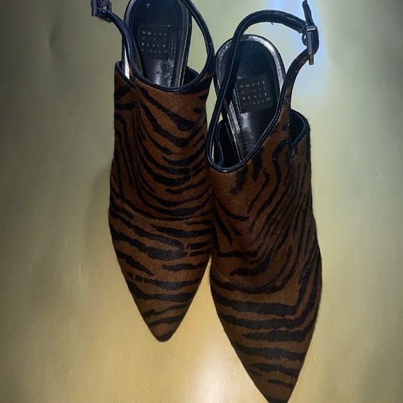 White house black Market - Picture 9 of 12